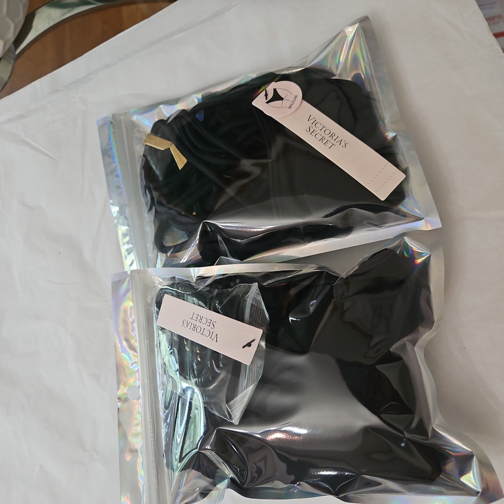 NWT Victoria Secret Black Strappy Bikini Set Top Size M Bottoms size S - Picture 16 of 17